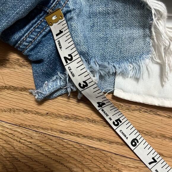 AMERICAN EAGLE OUTFITTERS DISTRESSED JEANS SIZE 2‎ - Picture 7 of 8